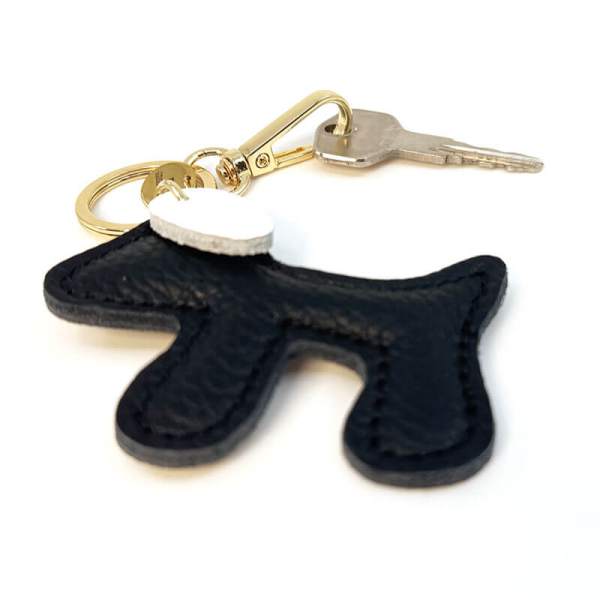 rixi Gronau Bag Charm TaschenanhaengerWoofy Leder schwarz, seitenansicht